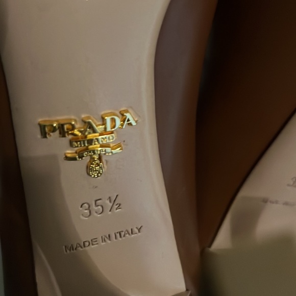 PRADA classic almond toe 4” heel medium saddle/camel brown 35.5 - Picture 10 of 10